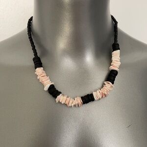 Shell and Black Stone Choker Necklace with a Barrel Clasp